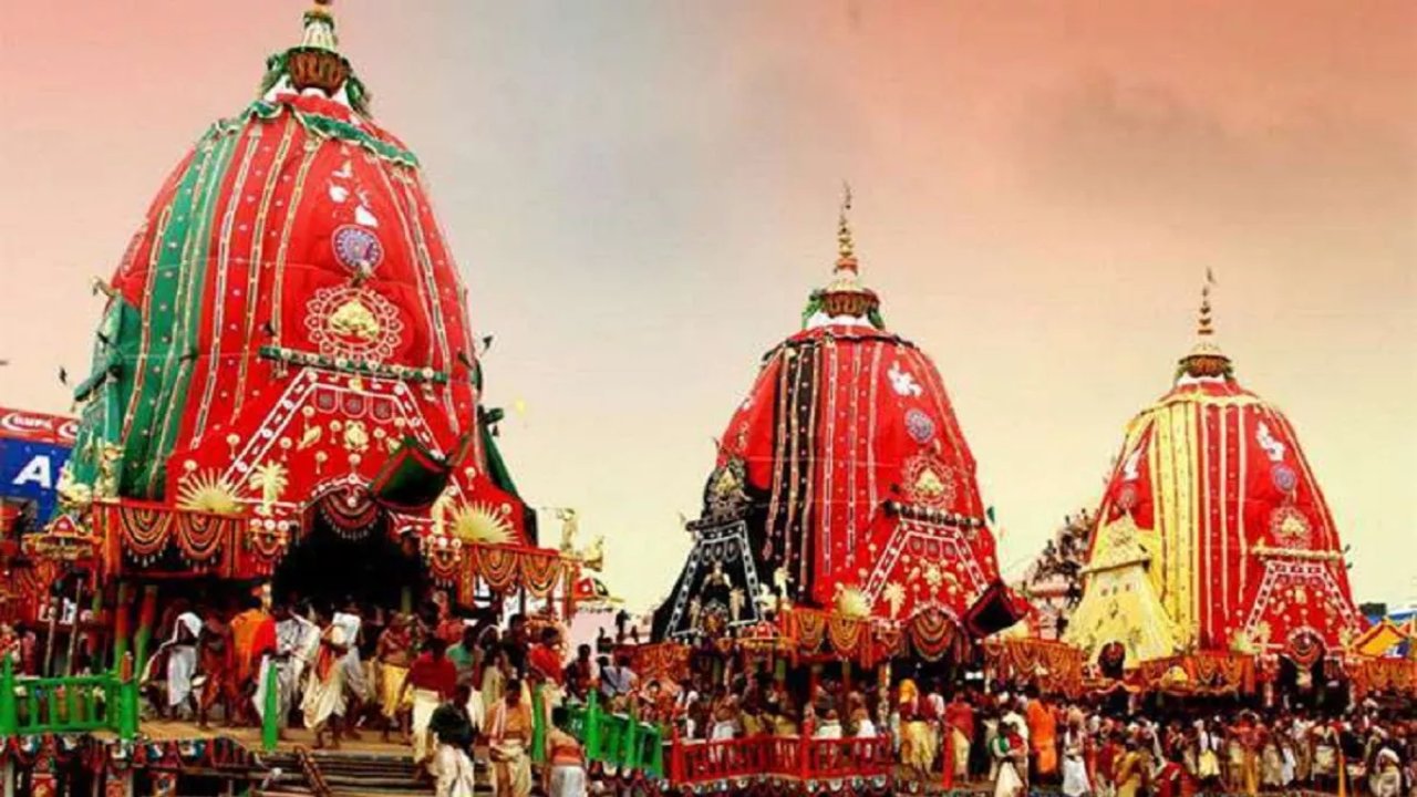 सनातन धर्म का सत्यानाश कर दिया है मंदिर के पंडे पुजारी और कर्मकांडी पंडित