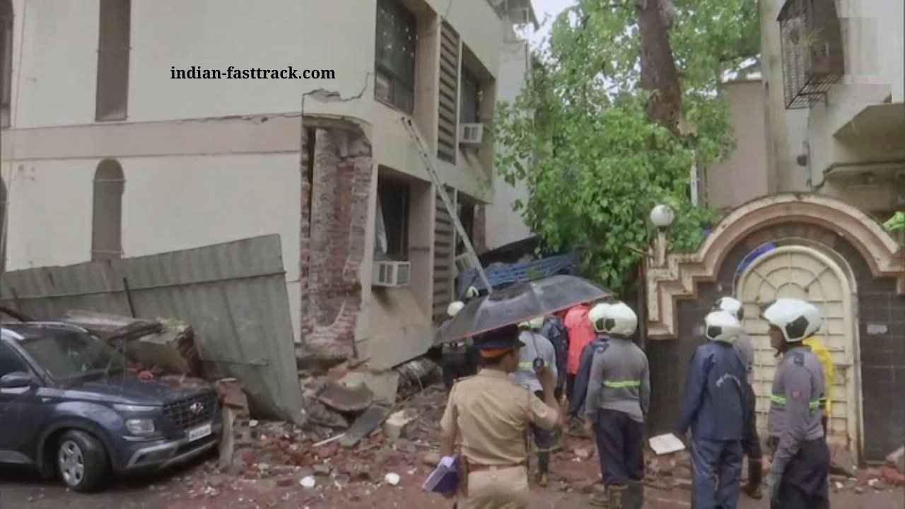 Mumbai: मुंबई में भारी बारिश; घाटकोपर में इमारत के मलबे से निकाले गए दो शव; सेंट ब्रेज रोड पर दो की मौत