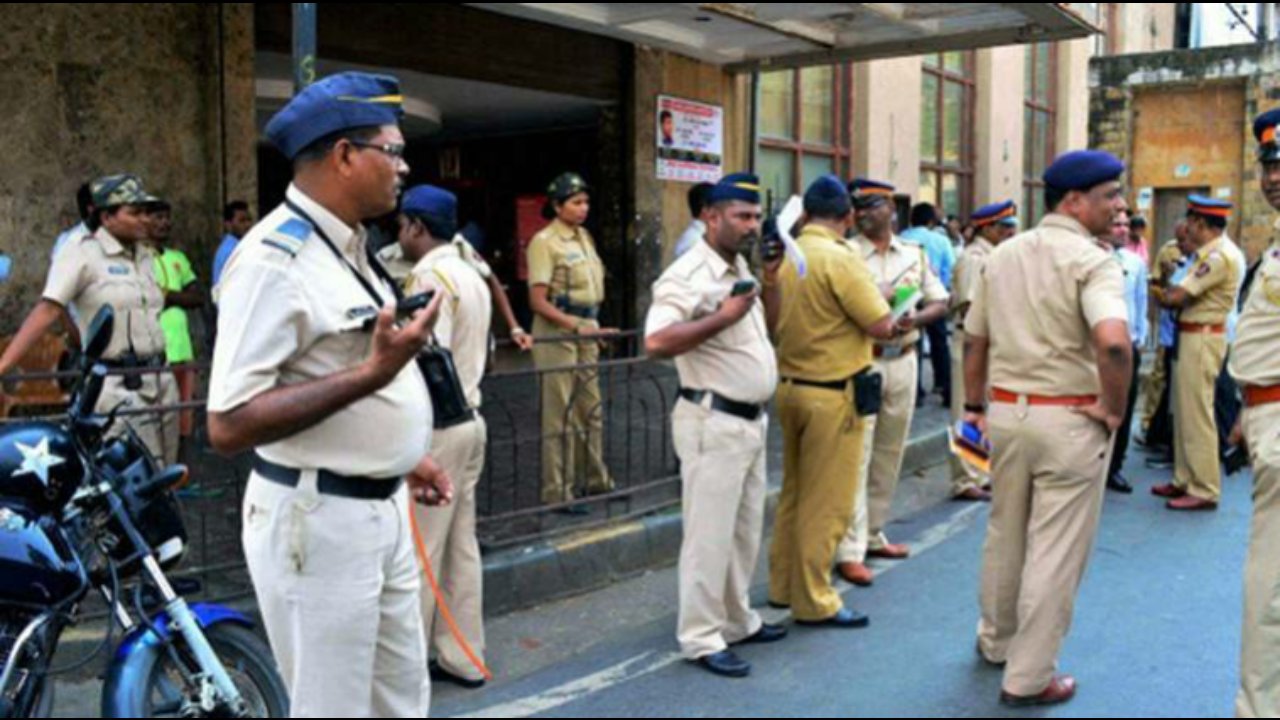 कॉलर ने मुंबई पुलिस को फिर से 26/11 जैसे आतंकी हमले की चेतावनी दी…