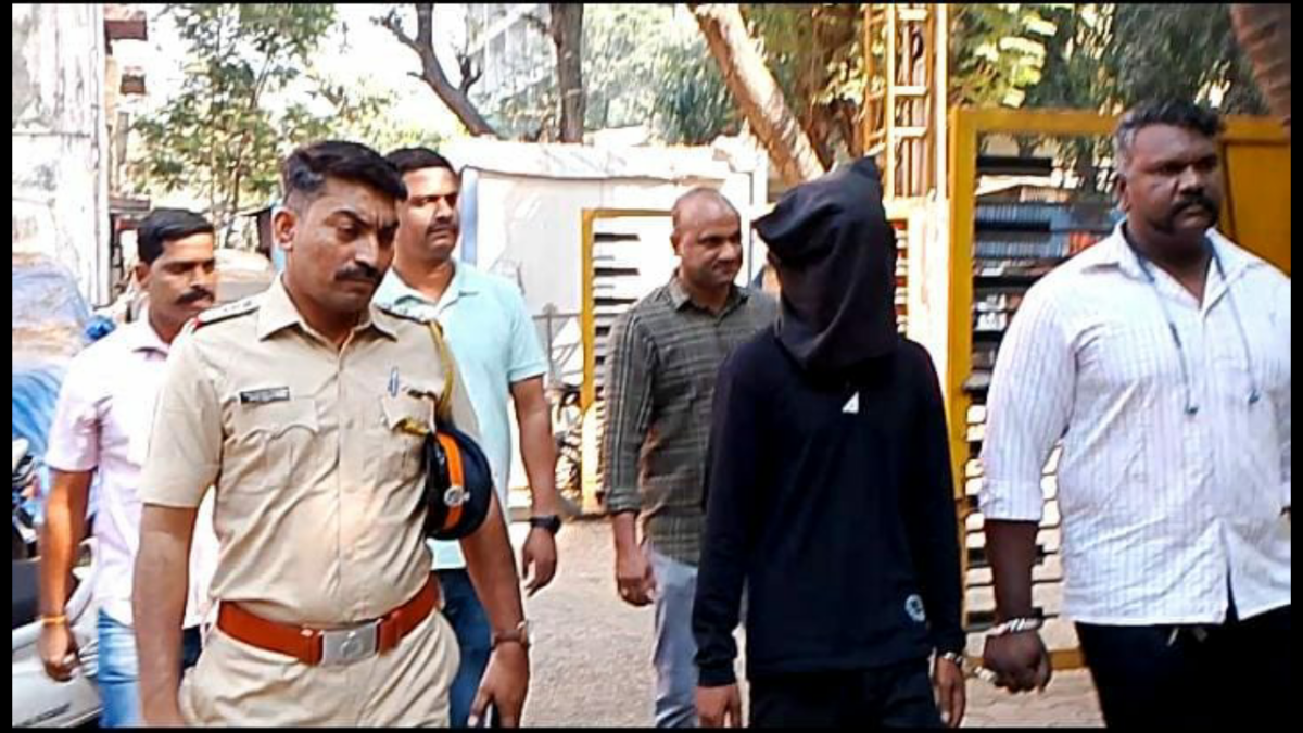 Mumbai malad police Station crime news