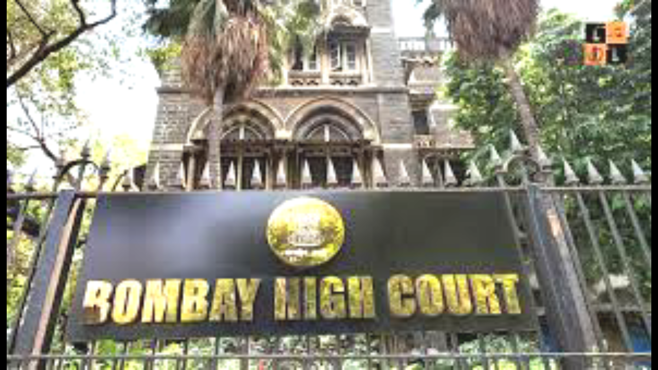 बॉम्बे HC ने वकील पर लगाया 10 हजार का जुर्माना