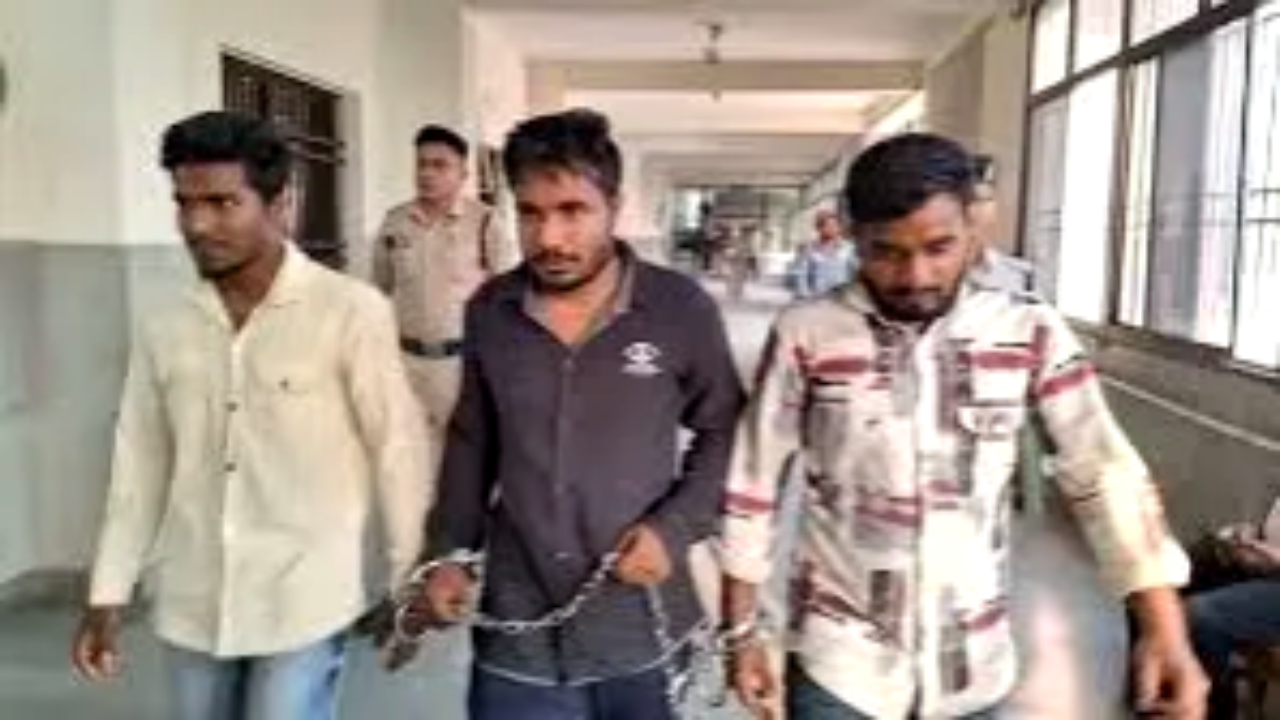 Mumbai: तीन बांग्लादेशी नागरिकों को तीन महीने की कैद, प्रति व्यक्ति 500 रुपये जुर्माने की सजा