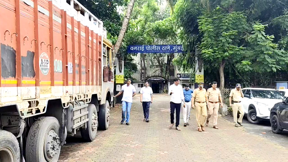 Mumbai-goregaon-vanrai-police-station-latest-news