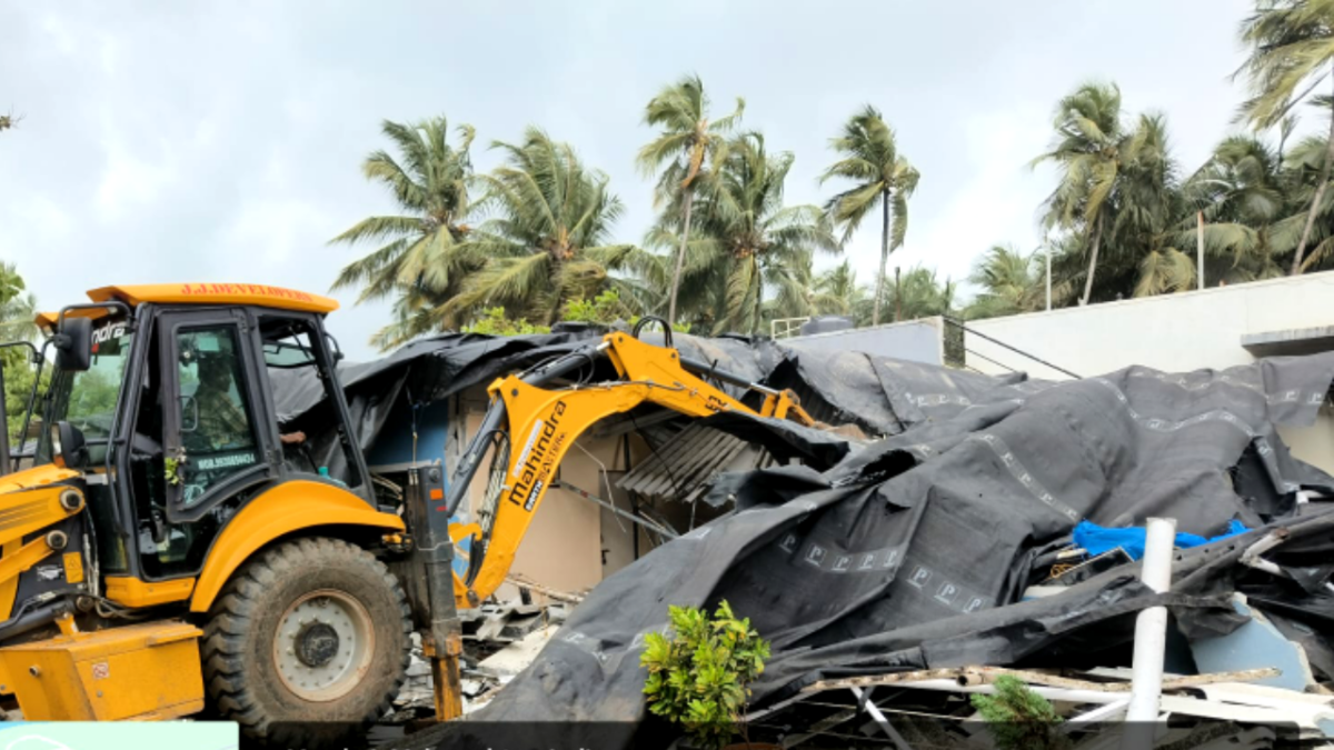 Mumbai-BMC-once-again-took-a-big-action-40-illegal-constructions-were-demolished-in-Borivali-gorai