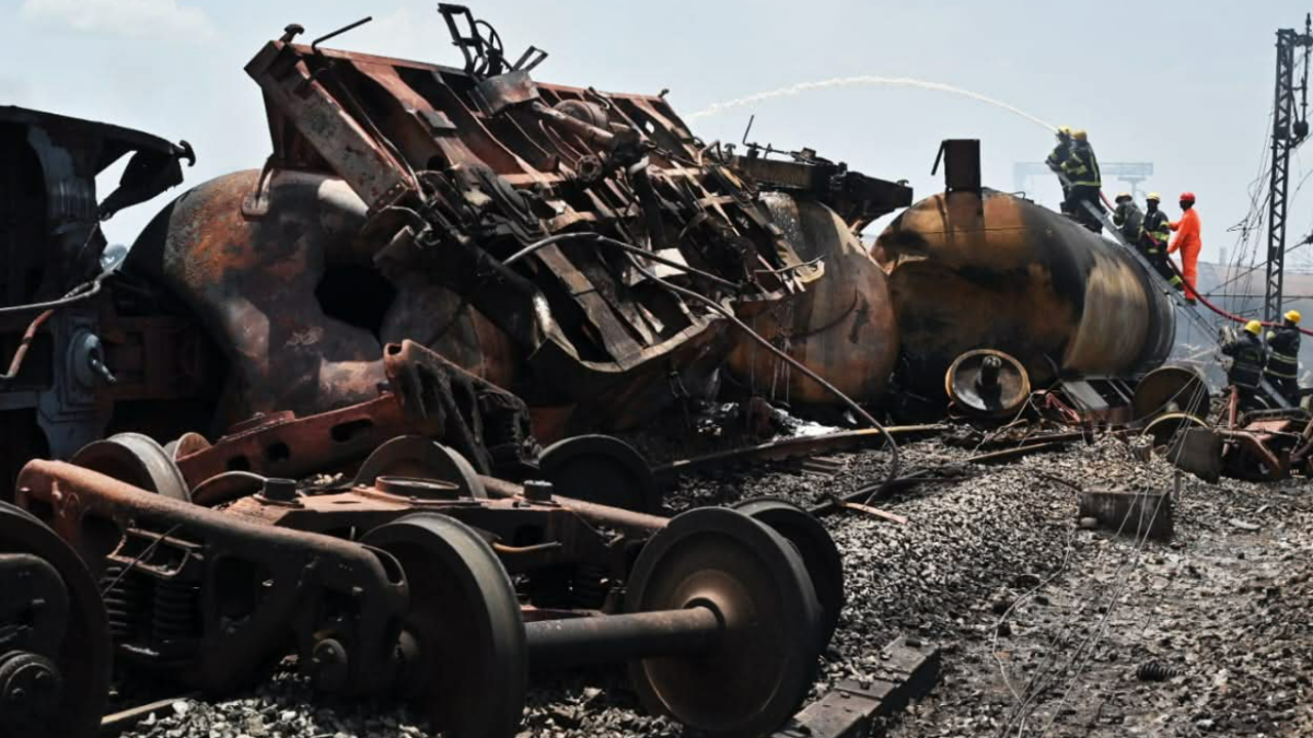 Train-accident-in-Tamil-Nadu-diesel-tanker-catches-fire-near-Tiruvallur