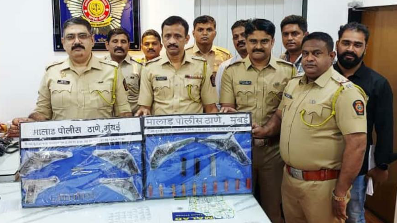 मुंबई पुलिस ने हथियार तस्करी गिरोह का भंडाफोड़ किया: दो आरोपी गिरफ्तार, गोरखपुर से पिस्टल-राइफल समेत भारी जखीरा बरामद