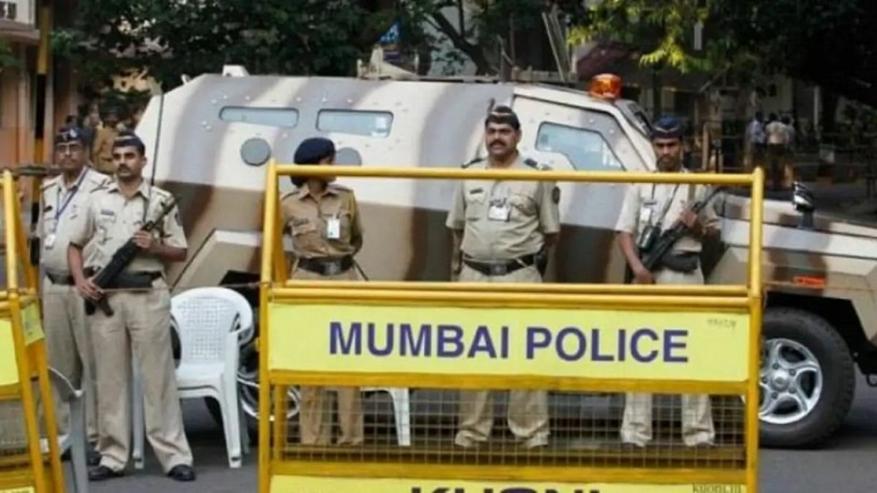 रिटायर्ड नेवी अफसर के साथ दुबई जॉब का झांसा! मुंबई पुलिस ने FIR दर्ज की