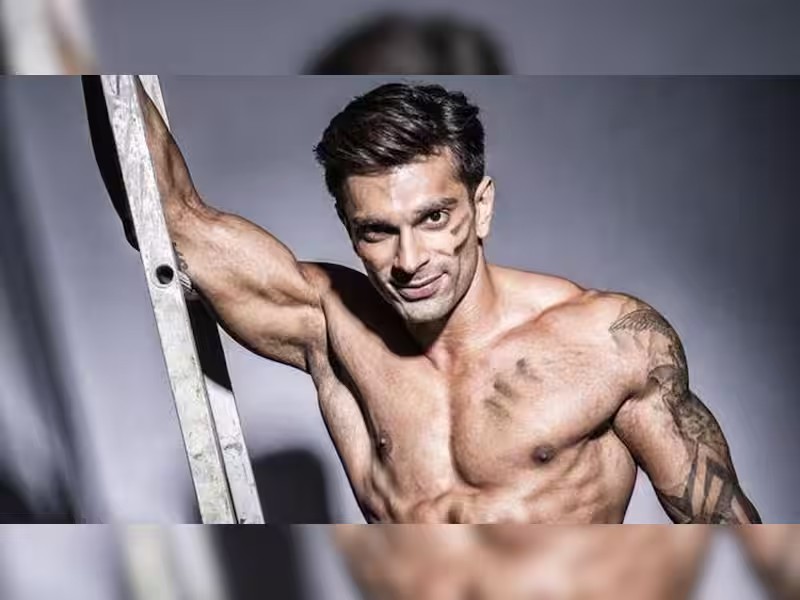 These-Bollywood-stars-were-publicly-slapped-A-29-billion-superstar-topped-the-list-learn-the-full-story-5