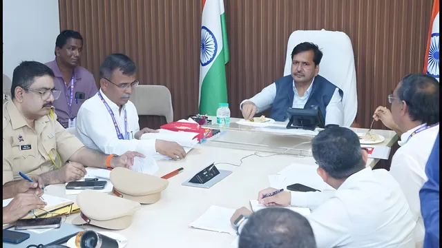 उपपालक मंत्री मंगल प्रभात लोढ़ा के नेतृत्व में मालवणी के सरकारी जमीन अतिक्रमणमुक्त!