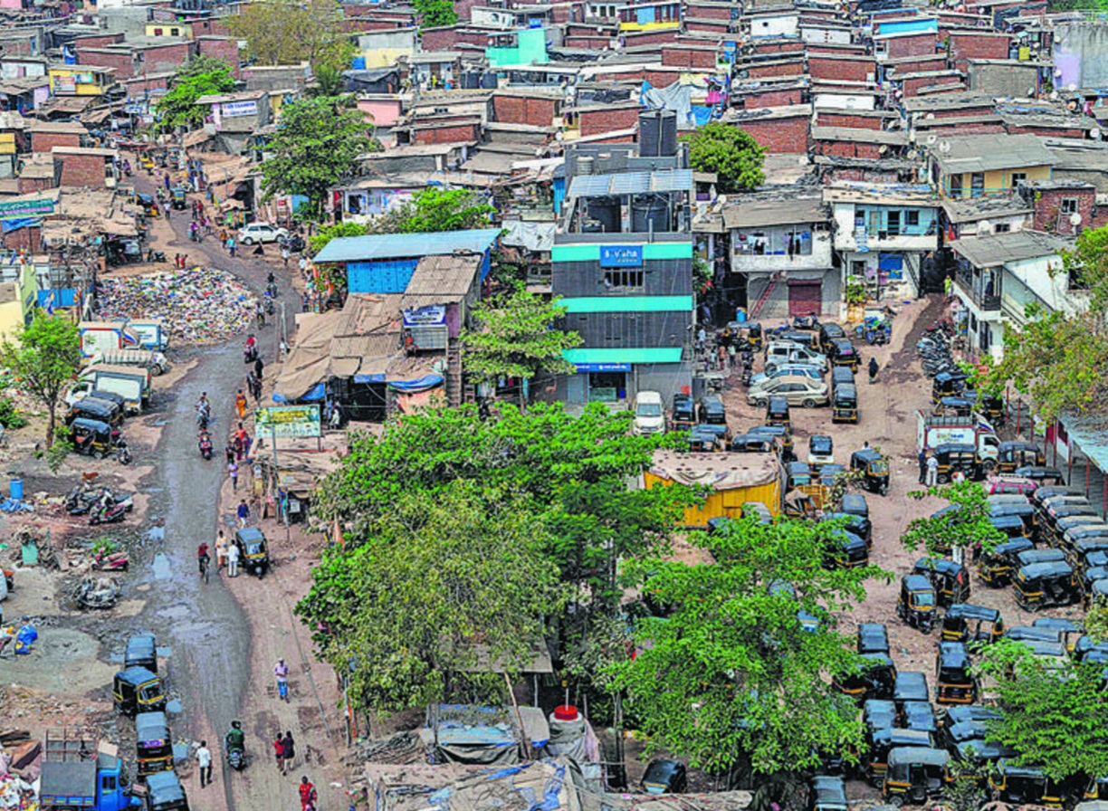 मालवनी पर महायुति की नज़र, 641 एकड़ जमीन के पुनर्विकास पर सियासी घमासान