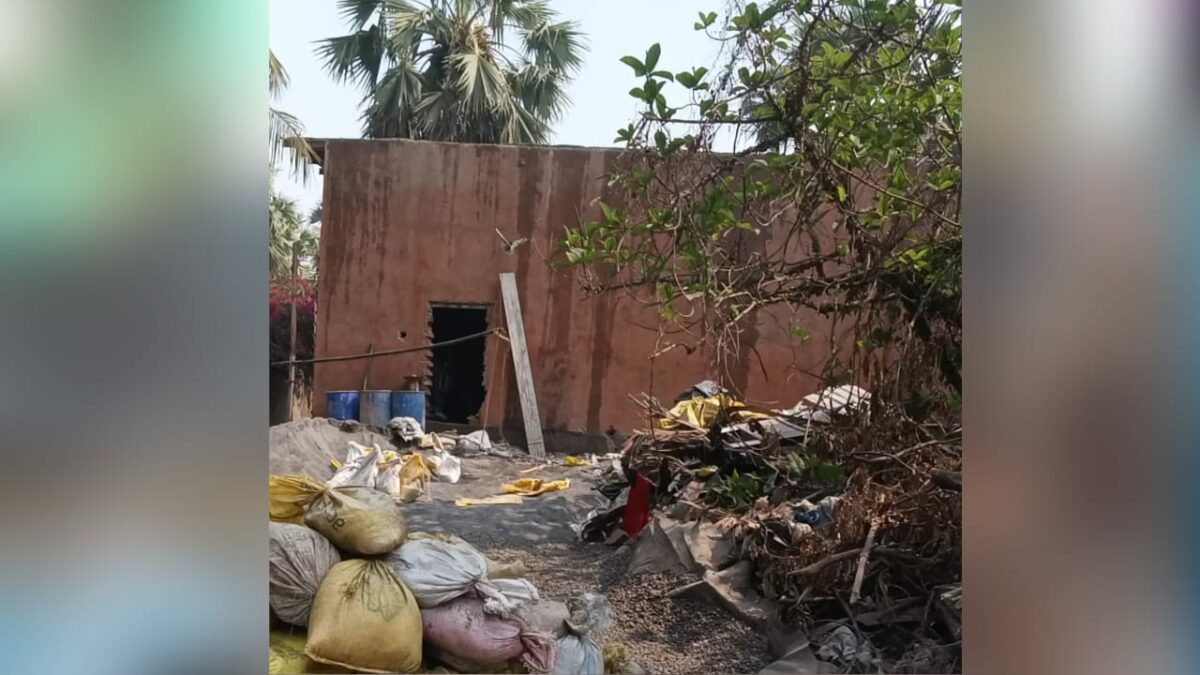 Illegal-construction-in-Malad-business-going-on-under-the-nose-of-BMC-3