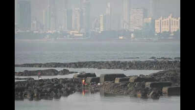 Bandra West में फिर खोदी गई St Andrew’s Road, Residents नाराज़