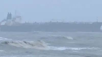 foreign-cargo-ship-stranded-near-manori-gorai-mumbai