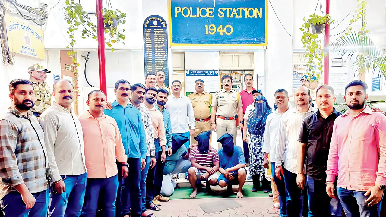 mumbai-andheri-fake-income-tax-raid-rs-1-crore-six-arrested
