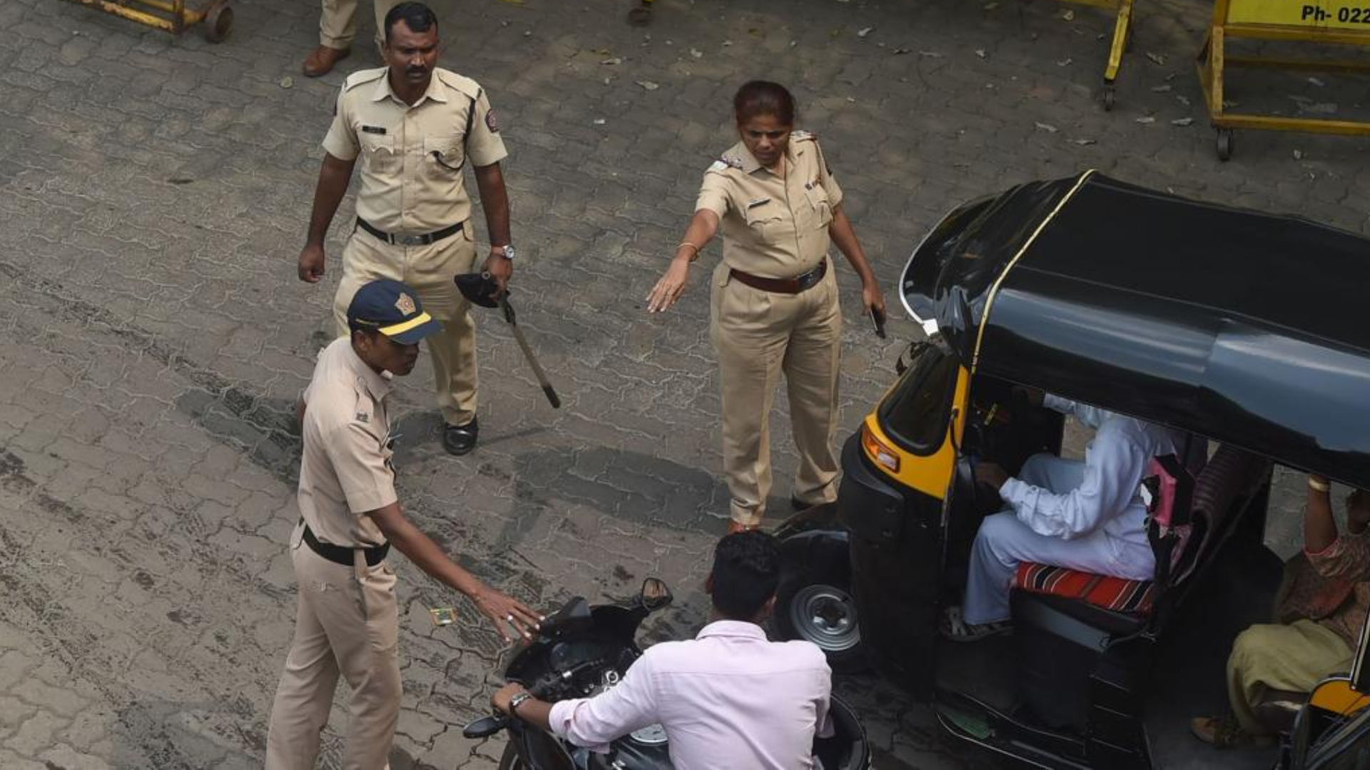 malad-bar-owner-extortion-case