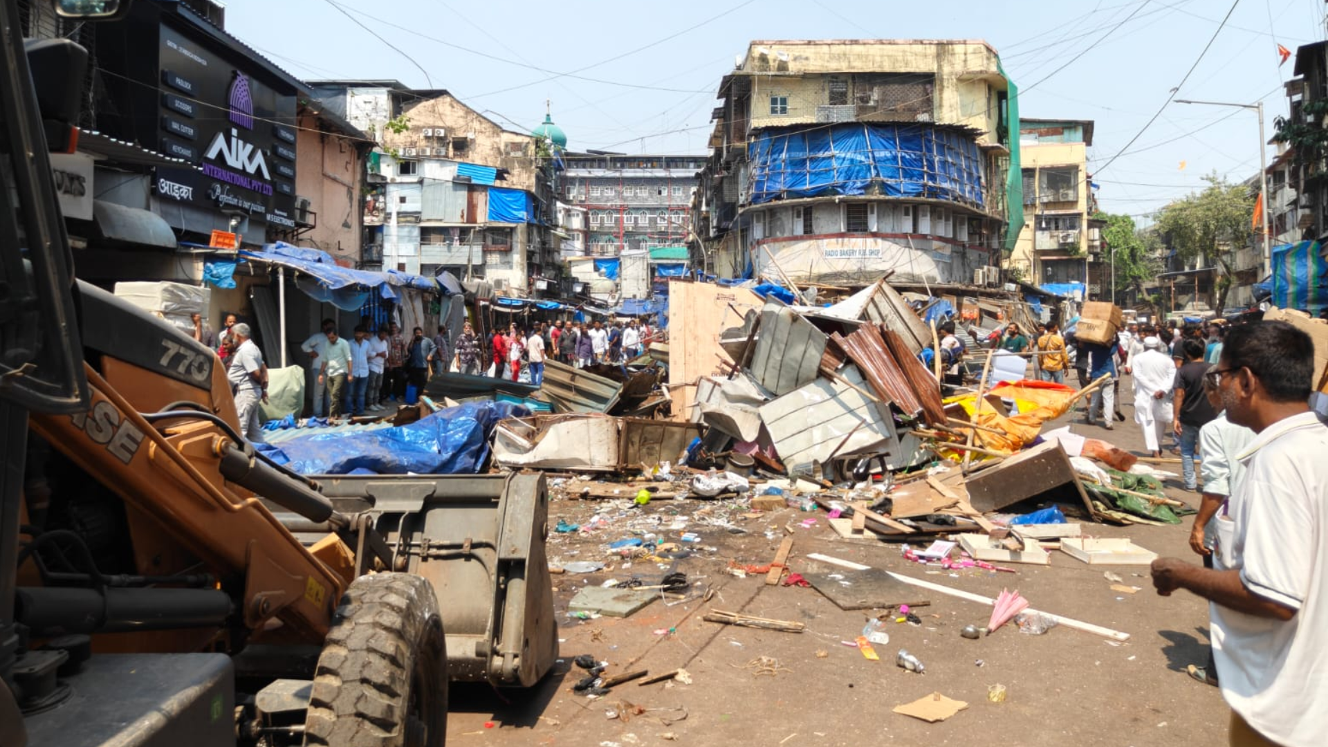 mumbai-bmc-illegal-stalls-removal